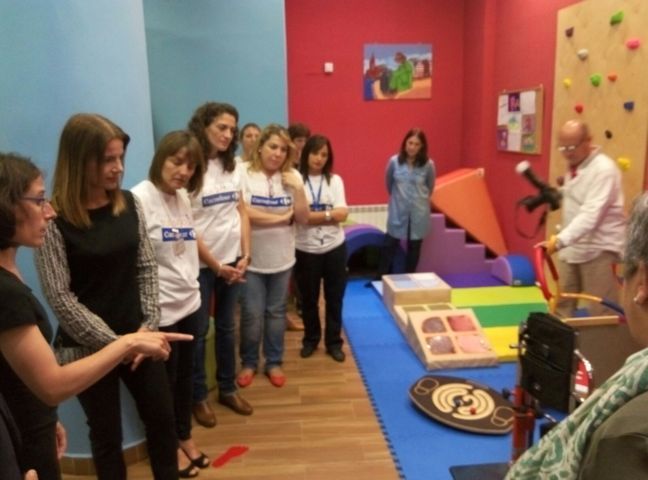 Fundación Solidaridad Carrefour financia un aula de terapia integral a favor de la infancia con acondroplasia de Asturias